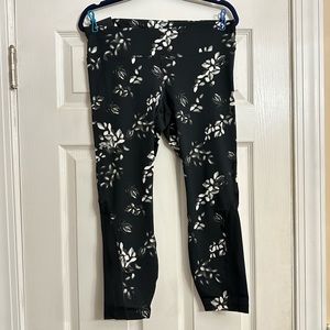 NWT Women’s Under Armour mileage ankle tights size xl